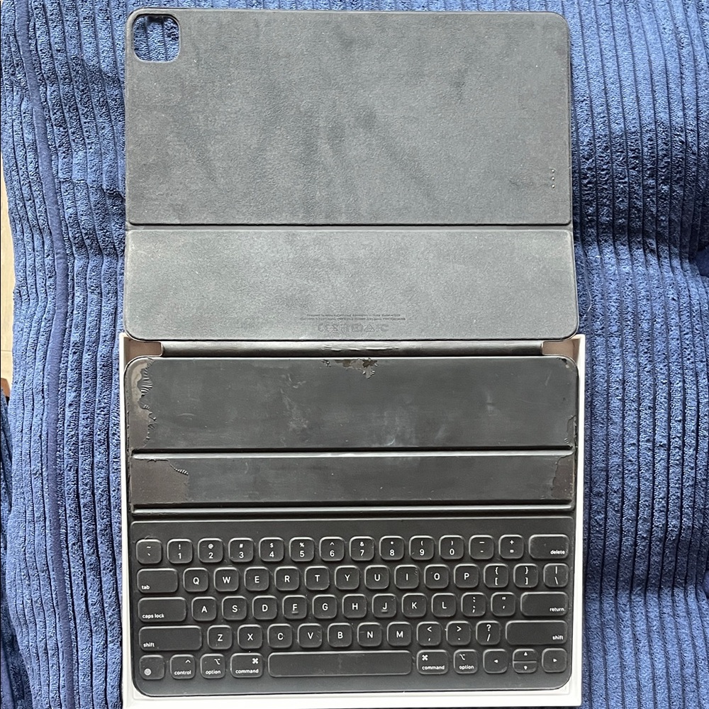 Apple Magic Keyboard - Picture 2 of 5